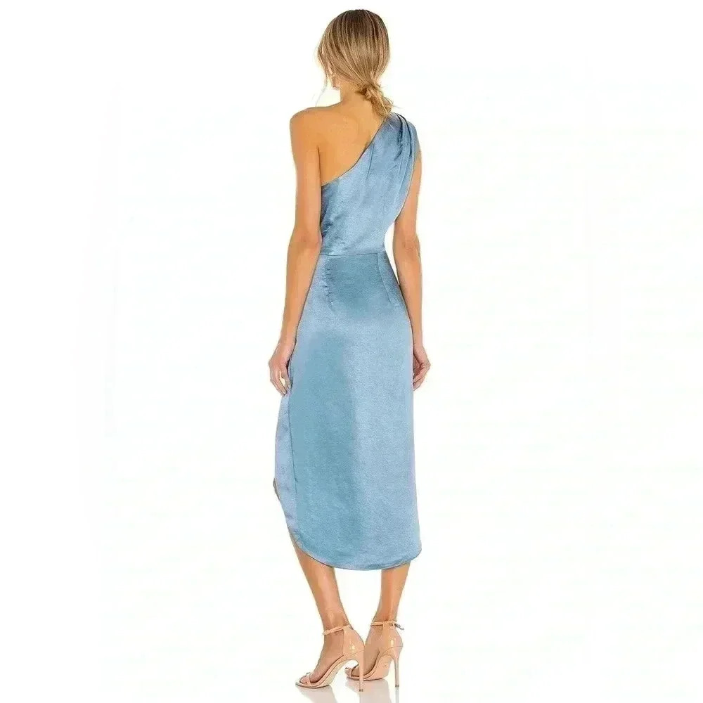 Elliatt Cassini Dress in Blue - Picture 3 of 6